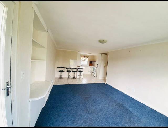 2 BEDROOM APARTMENT FOR SALE IN SPRINGBOK PARK